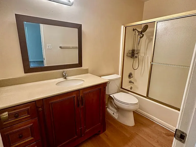 5042 Glide Dr #11 — Photo 9