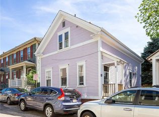 11 Kilburn Ct, Newport, RI 02840