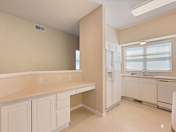 4th image of 3400 Autumn Woods Dr #3476