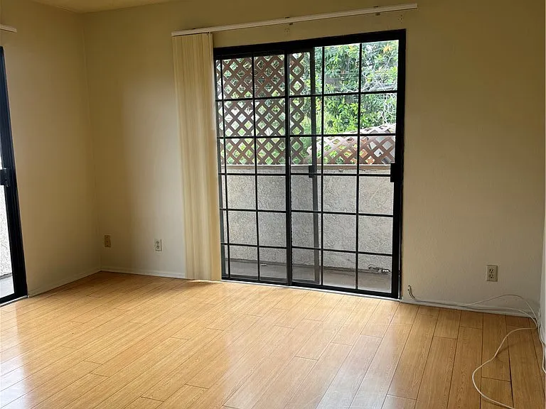 122 Olive St #5 — Photo 5