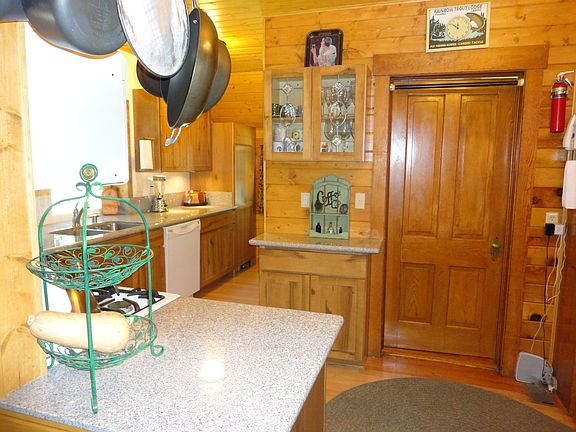 5th image of 5052 Olive St