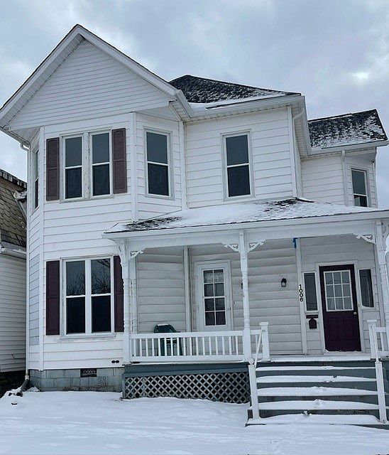 1st image of 1006A Gaston Ave #Top