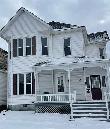 1006A Gaston Ave #TOP Photo 1