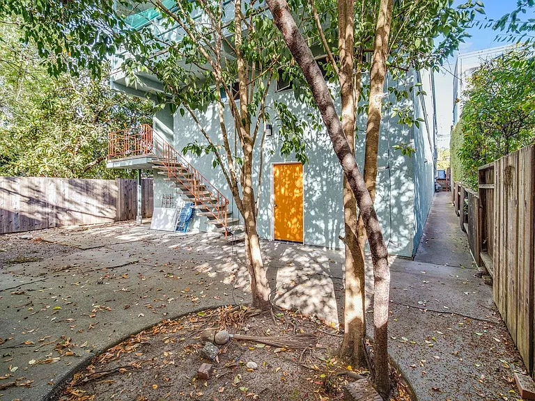 1624 Josephine St #1 — Photo 22