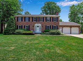 176 Northington Dr, East Amherst, NY 14051