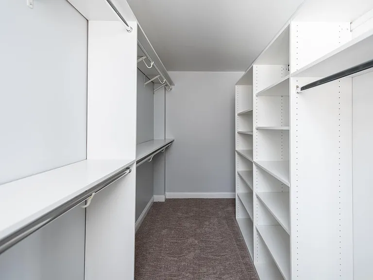 York House large designer closet with built-in shelving