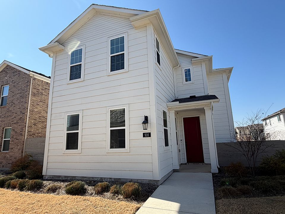 1st image of 916 16th St #54