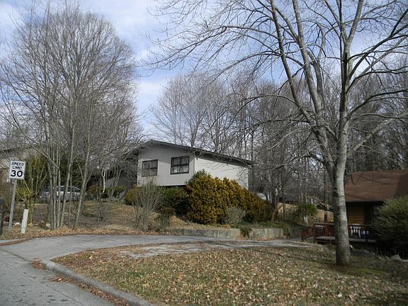 3rd image of 1802 Gracewood Dr