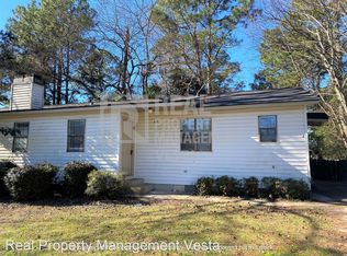 629 Maplewood Dr, Bonaire, GA 31005