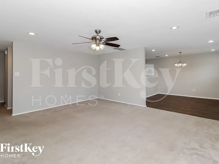6933 Meadow Way Ln — Photo 4