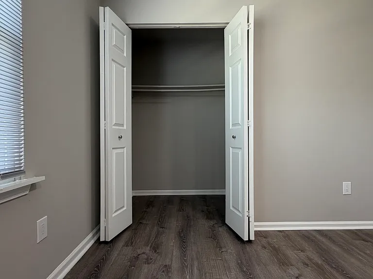 4548 Rosemarie Dr — Photo 20