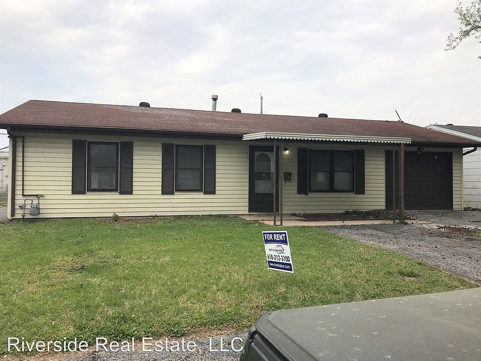 1st image of 535 Saint James Ln