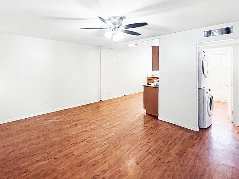 2417 E Campbell Ave #2A — Photo 3