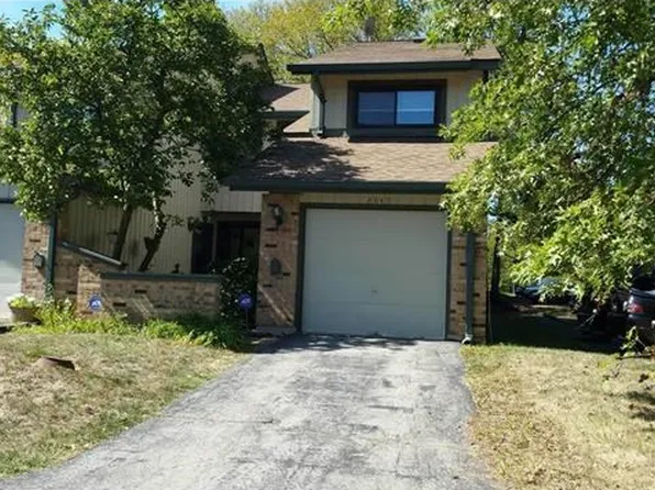 2045 Silent Spring Dr, Maryland Heights, MO 63043