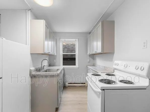 5-7 Upson St, Bristol, CT 06010