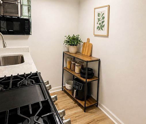 3rd image of 6550 S Drexel Ave #1