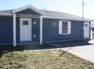 915 Jackson St, Jefferson City, MO 65101