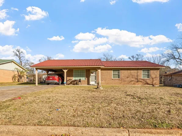 41 Preston Heights Cir, Texarkana, AR 71854