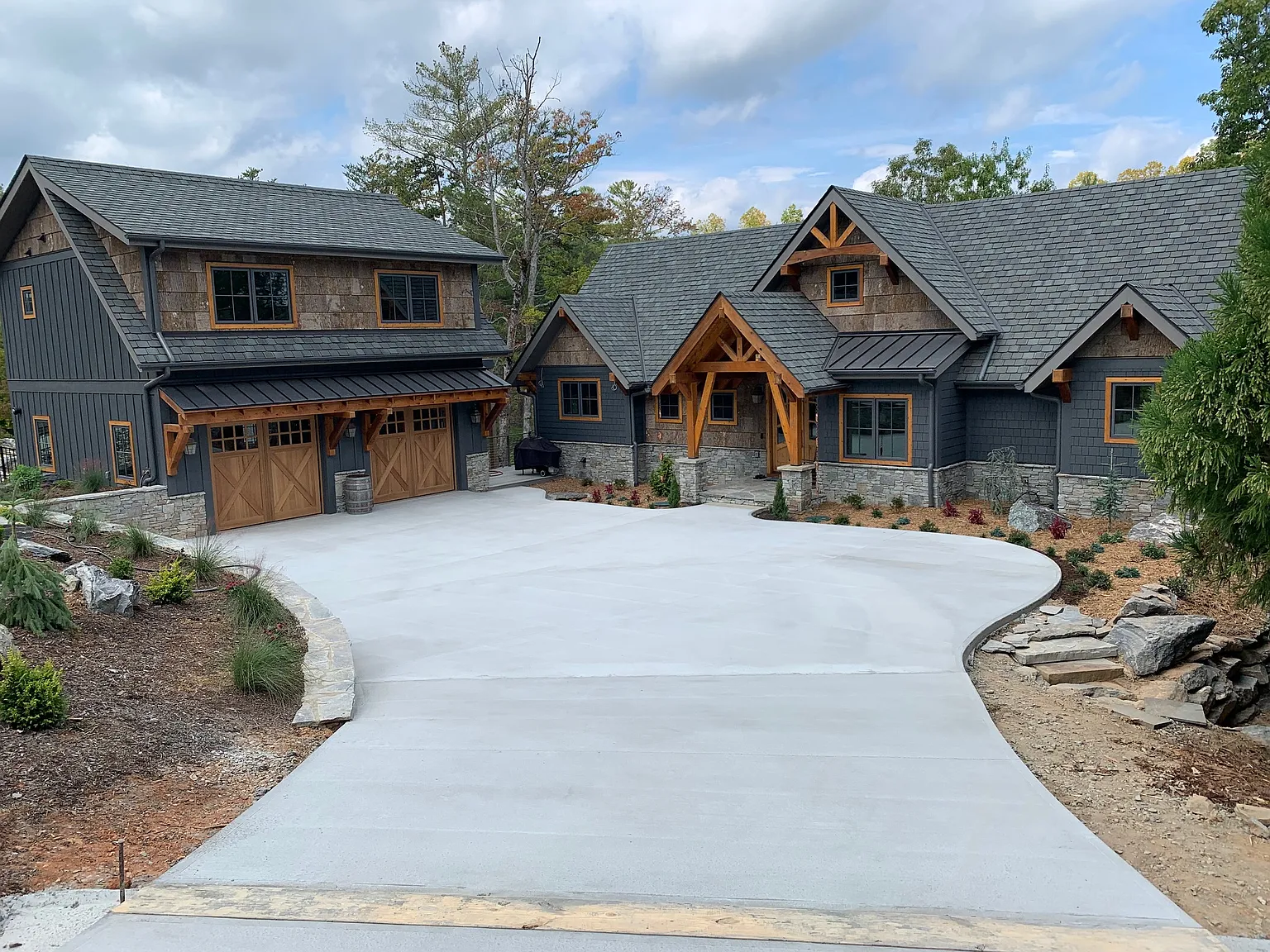 125 Bayshore Dr — Photo 1