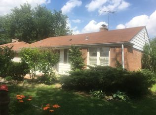 919 Webster Ln, Des Plaines, IL