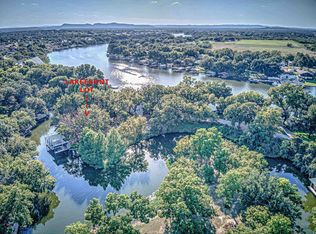 1336 S Lakeside Dr, Burnet, TX 78611