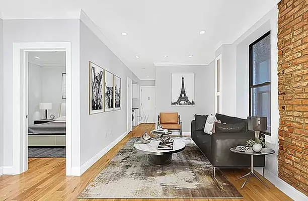 Rented by REAL New York | media 21