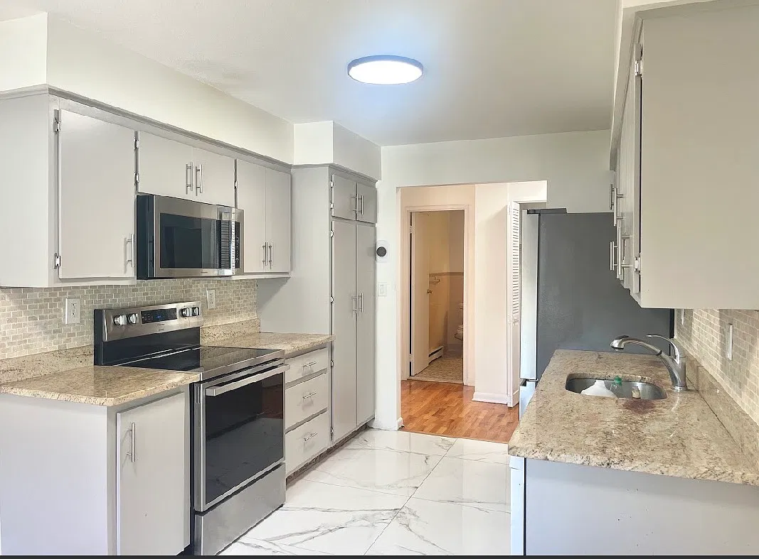 2 bed, 1304 sqft, $3,050 — Photo 4