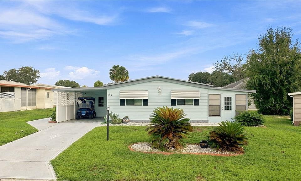 1st image of 704 ROSEAPPLE AVENUE