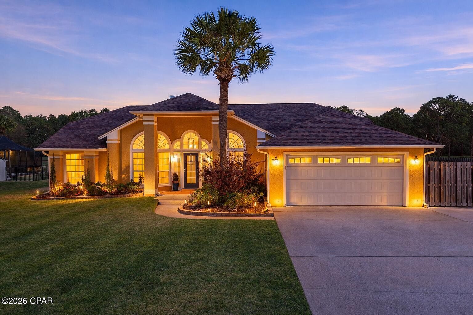 258 Eagle Dr E