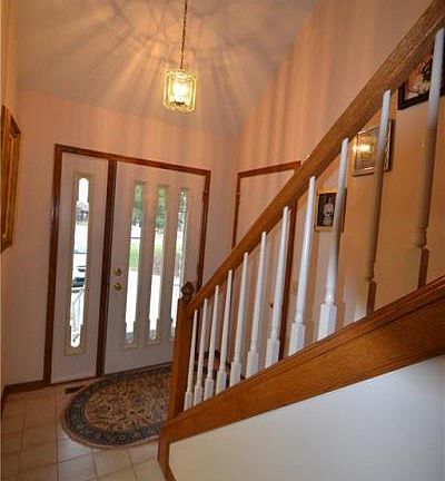 3rd image of 4714 Greenbriar Sq NE