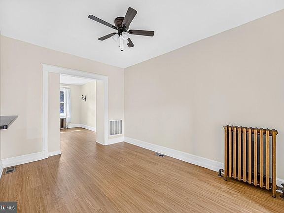 5th image of 1225 18th St NE
