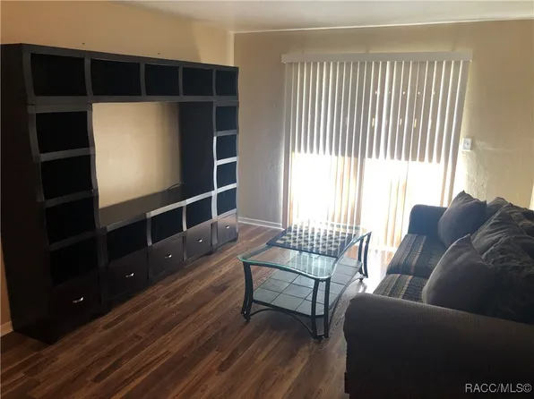 1035 SW 9th St APT H2, Gainesville, FL 32601