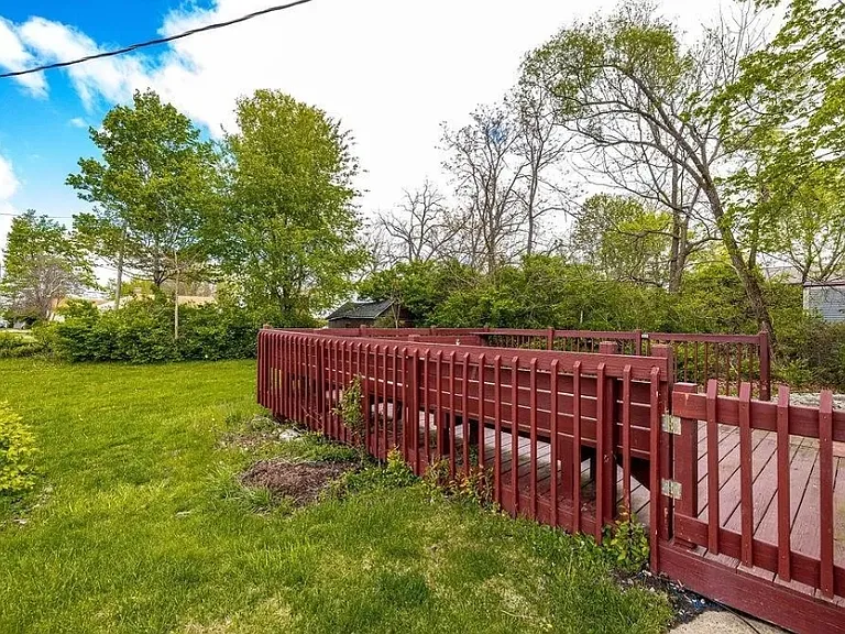 330 W Withrow St — Photo 21