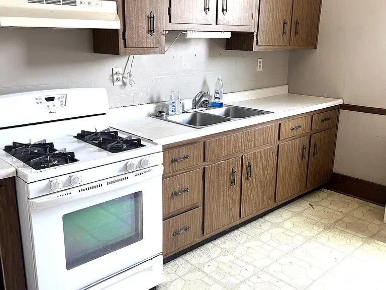 540 Brinton Ave #2 — Photo 3
