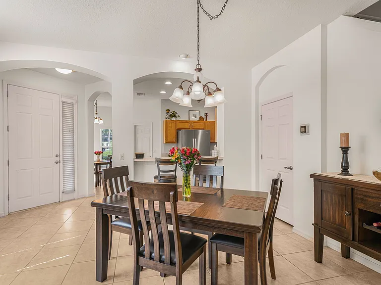 1602 W Spring Meadow Loop — Photo 6