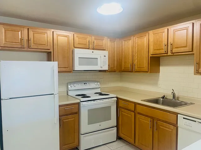 245 Main St #32