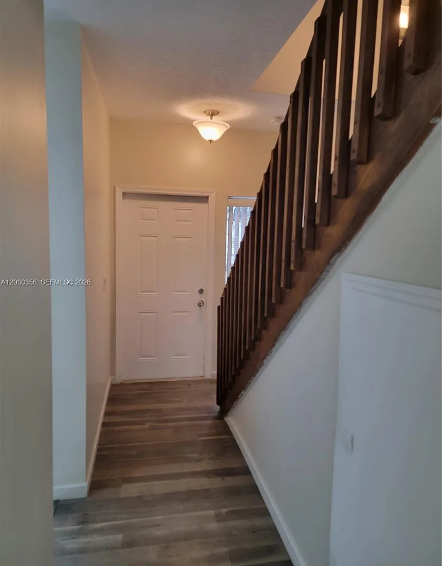 Sierra Ridge Condo J-54 — Photo 4