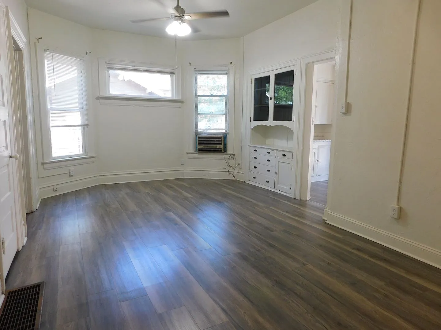 816 Grand Avenue — Photo 4