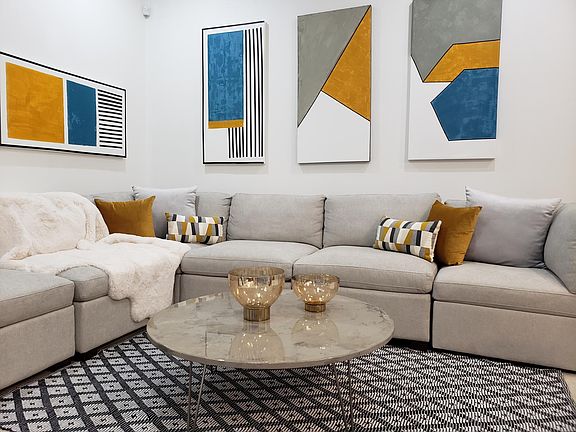 4th image of 117 E Lantana St #10