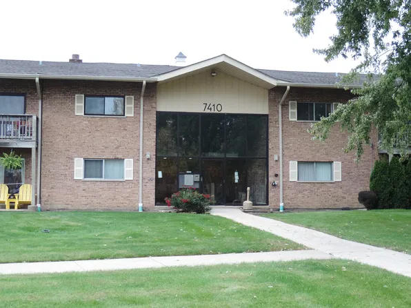 7410 Brookdale Dr #4-113, Darien, IL 60561