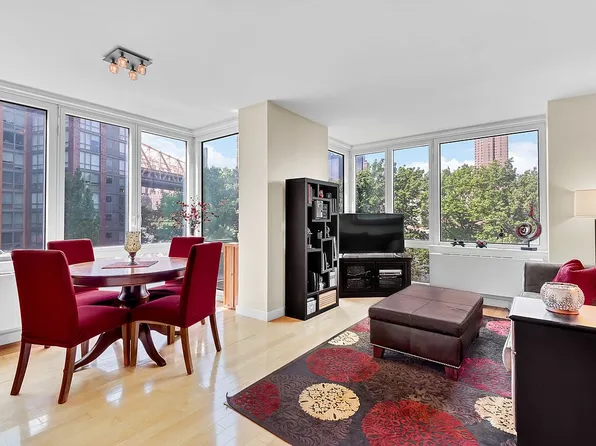 415 Main St APT 4F, New York, NY 10044