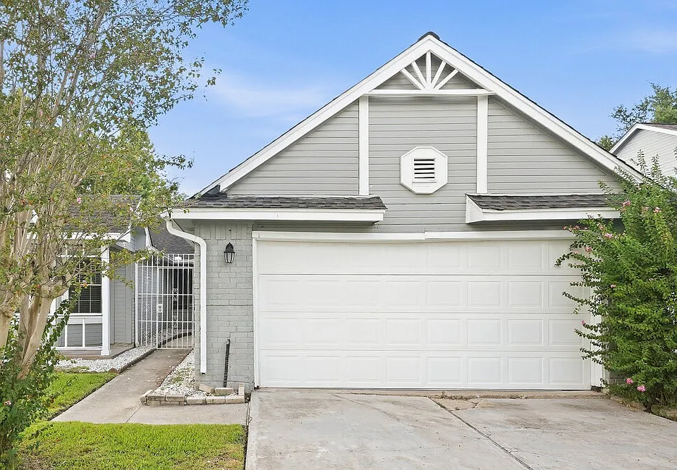 2714 Ashford Trail Dr