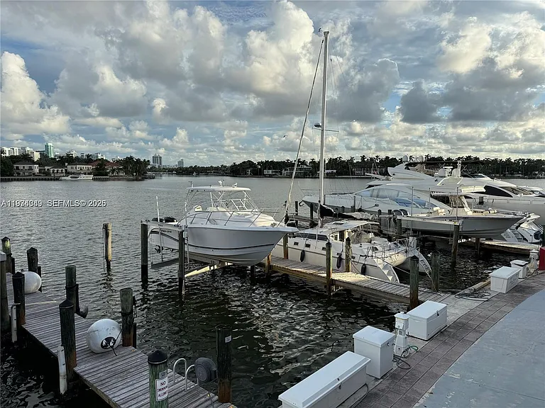 900 Bay Dr #315 — Photo 29
