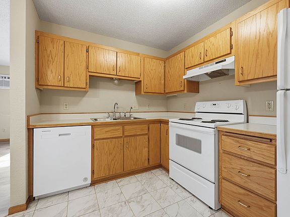 3rd image of 6382 Birch St #2