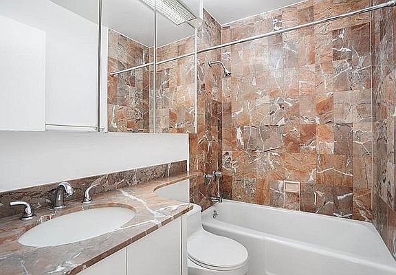 5th image of 225 W 83rd St APT 15C