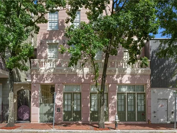 828 Saint Charles Ave APT 2, New Orleans, LA 70130