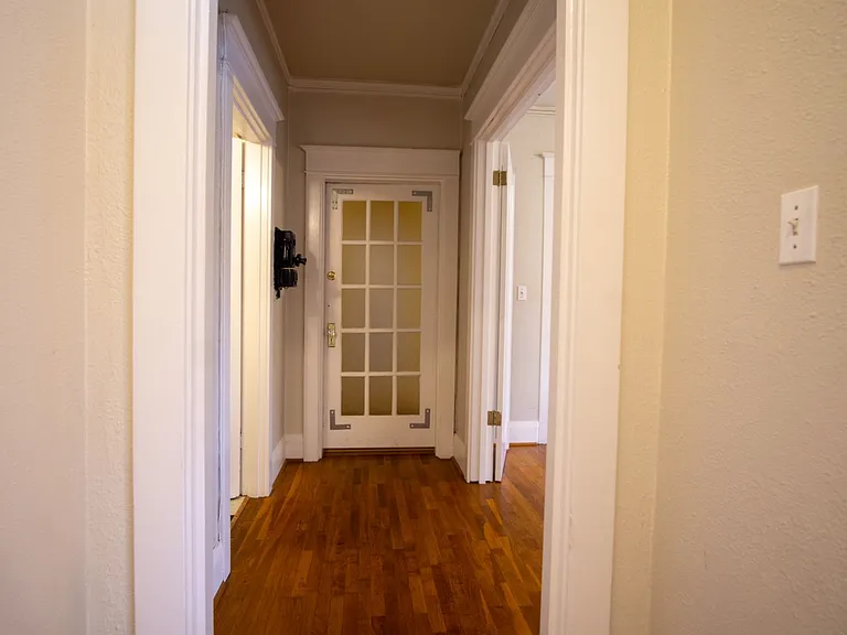 2943 SE Alder St #4 — Photo 6