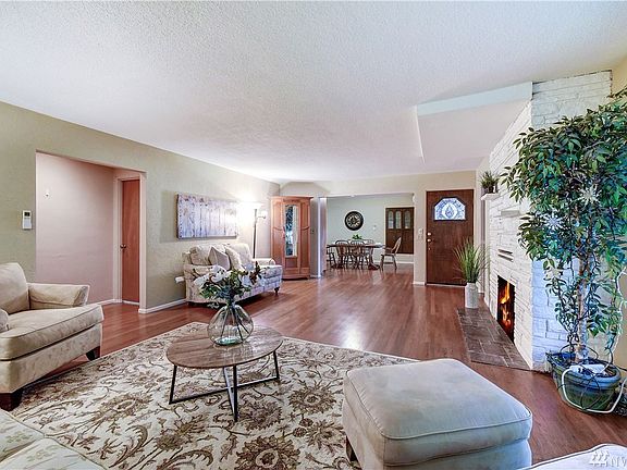 5th image of 7326 53rd Ave NE
