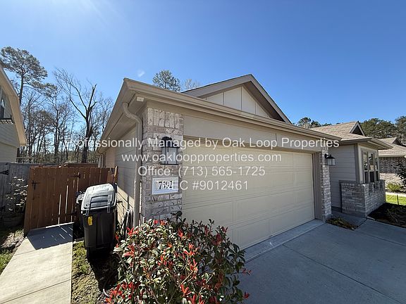 3rd image of 17592 Rosewood Manor Ln