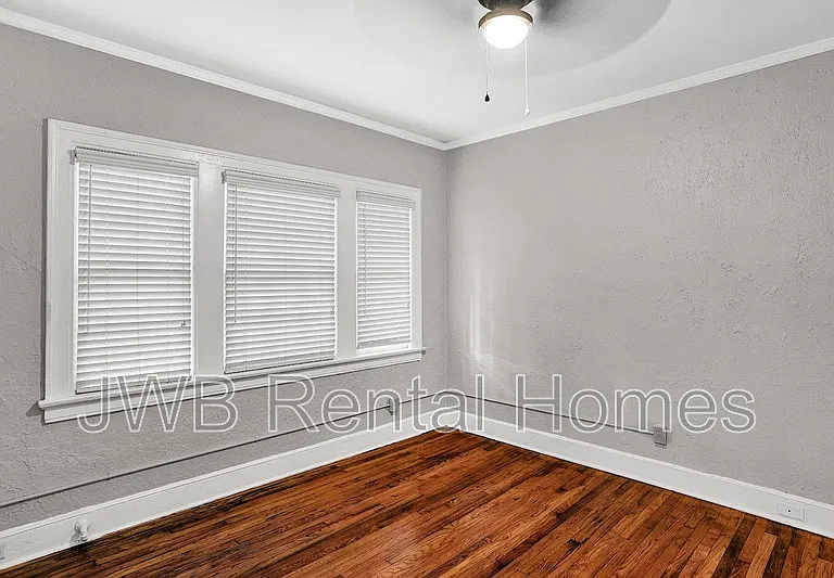 1508 McDuff Ave S #7 — Photo 5